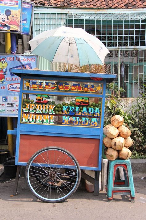 Food Stall Hawker Stall Design, Street Stall Ideas, Carribean Festival, Street Food Cart, Street Food Stall, Food Stall Design, Desi Street Food, Urban Chickens, Food Cart Design