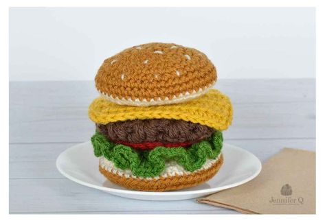 Crochet Hamburger, Crochet Burger, Tomato Color, Crazy Crochet, Amigurumi For Beginners, Top Bun, Free Pdf Pattern, Doll Food, Toy Food