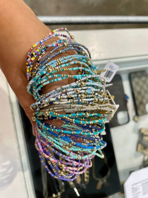 Beaded Bracelets Stack, Enewton Bracelets Stacks Ideas, Bracelets Ideas Aesthetic, E Newton Bracelet Stack, Enewton Bracelets Stacks, E Newton Bracelets, Aesthetic Beaded Bracelets, Summer Beaded Bracelets, Bracelet Combinations