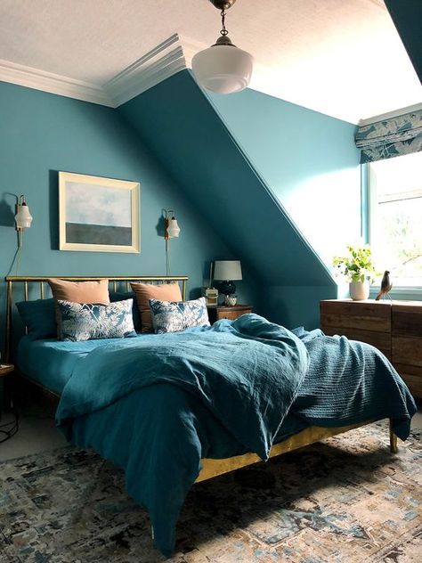 Teal And Gold Bedroom, Teal Blue Bedroom, Teal Bedroom Designs, Teal Bedroom Walls, Dark Teal Bedroom, Gold Bed Frame, Boys Bedroom Colors, Teal Bedroom Decor, Bedroom Teal