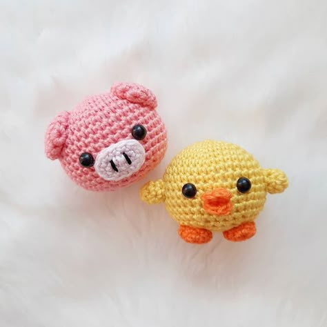 Crochet Animal Keychain, Amigurumi Crochet Free Pattern, Keychain Patterns, Animal Keychain, Wool Crochet, Easy Crochet Animals, Crochet Keychain Pattern, Origami 3d, Pola Amigurumi