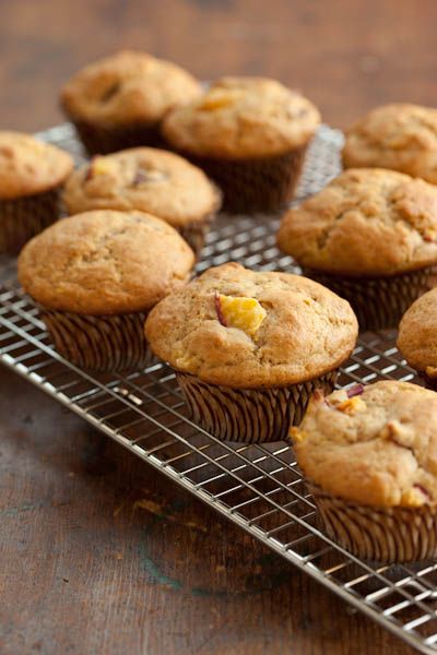 Nectarine Muffins, Nectarine Recipes, Buttermilk Muffins, Fruit Muffins, Grilled Peaches, Pork Sandwich, Summer Eating, Pulled Pork Sandwich, Baked Goodies