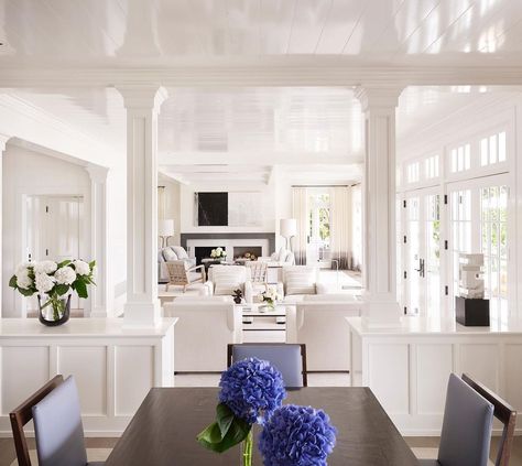 Victoria Hagan on Instagram: “Creating sanctuary never felt so right. #calm” Victoria Hagan Interiors, Victoria Hagan, Modern Luxury Interior, Built In Furniture, Beach House Interior, Hamptons House, Hamptons Style, Living Room Spaces, White Rooms