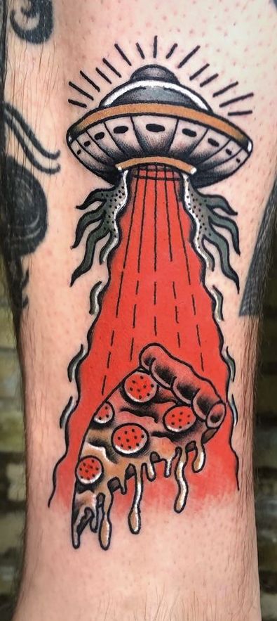 Traditional Tattoo Ufo, Spaceship Tattoo, Ufo Tattoo, Leg Sleeve, Leg Sleeves, Deathly Hallows Tattoo, Traditional Tattoo, Spaceship, Triangle Tattoo