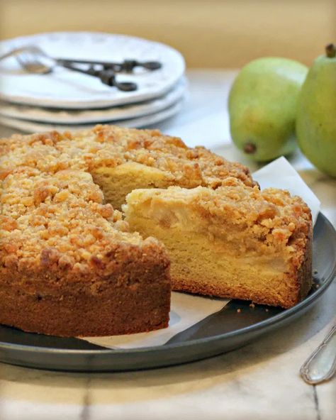 Pear And Ginger Cake, Philippine Recipes, Ginger Pear, Streusel Cake, In From The Cold, Pear Ginger, Pear Dessert, Flours Banana Bread, Streusel Coffee Cake