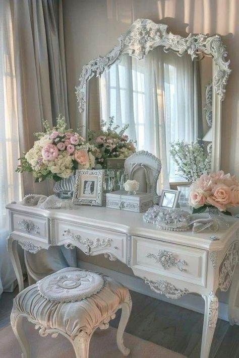 Bedroom Ideas Vanity, Ballet Ribbon, Parisian Bedroom, Zimmer Diy, Dream Bedroom Inspiration, Elegant Vanity, Vintage Room Decor, Princess Room, Girly Room