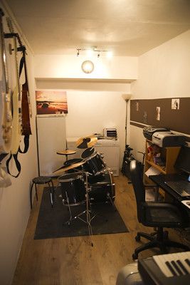 Garage Conversion - Studio from door | My studio now complet… | Flickr Music Studio Small Space, Small Space Music Studio, Small Drum Room Ideas, Drum Room Soundproof, Drum Studio Ideas, Garage Recording Studio, Garage Music Studio, Drums Room, Small Music Studio Ideas