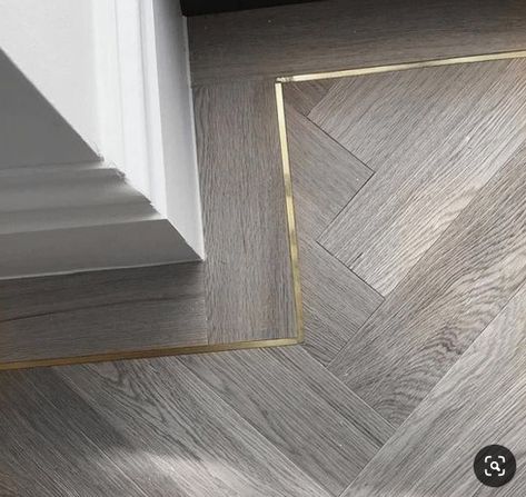 Interior Minimalista, Herringbone Floor, Parquet Flooring, Decor Minimalist, Home Design Decor, Wood Flooring, Floor Design, Design Case, Wooden Flooring