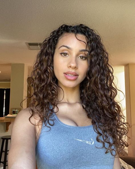 Jasmine Rae (@jasmine.raee) • Instagram photos and videos Jasmine Rae, Dreadlocks, Long Hair Styles, Photo And Video, Instagram Photos, Instagram Photo, Hair Styles, Hair, Beauty