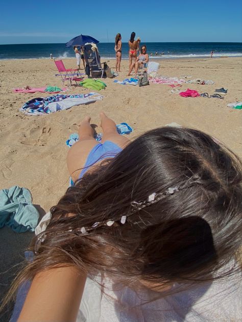 summer vacation uruguay beach family braids sea shells water ocean tanning inspo aesthetic sand Hair Shells Braids, Sea Shells In Hair, Hairstyles With Shells, Shells In Braids, Beach Braids Summer, Shells In Hair, Bali Braids, Beach Hair Braids, Braids With Shells