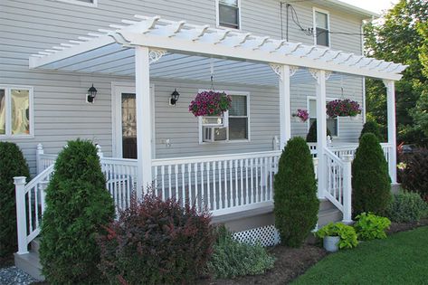 Pergola Front Porch Ranch, Front Deck Ideas Entrance, Uncovered Front Porch Ideas, Uncovered Front Porch, Porch With Pergola, Porch Upgrades, Front Porch Pergola, Free Standing Pergola, Vinyl Pergola