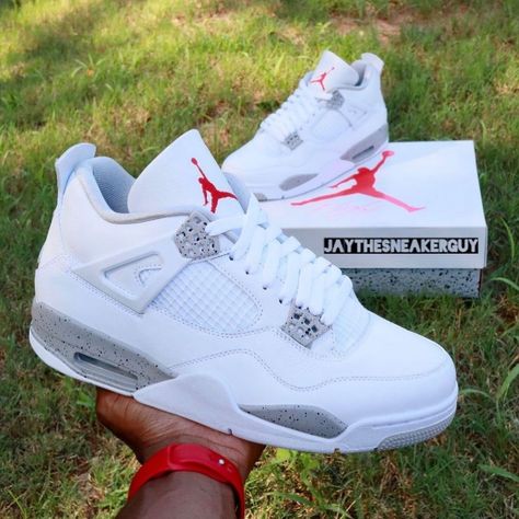 Livekickz on Instagram: “AIR JORDAN 4 WHITE OREO GS & MENS AVAILABLE FOR PREORDER NOW ONLINE AT www.live-kickz.com LIMITED RELEASE” Air Jordan 4 White Oreo, Oreo 4s, Jordan 4 White Oreo, Jordans 4, Jordan 4 White, Pretty Sneakers, Nike Shoes Air Force, Jordan Shoes Girls, Pretty Shoes Sneakers