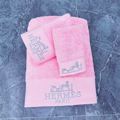 Hermes Towel Set 3pcs LRJF356 Bath Towel, Hand Towel and Washcloth 3-piece Towel Set Ideal Household Supplies Hermes Towel, Bathroom Accessories Sets, Luxury Towels, Hermes Paris, Household Supplies, Hand Towel, Bath Towel, Towel Set, Hand Towels