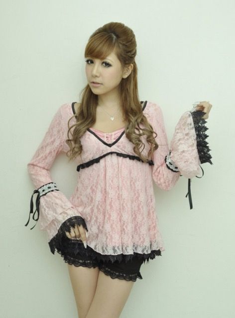 2000s Pink Aesthetic, Shoujo Fashion, Cute Kawaii Outfits, 2000s Japanese Fashion, Fashion 2000s, Hime Gyaru, Gyaru Fashion, J Fashion, Japan Fashion