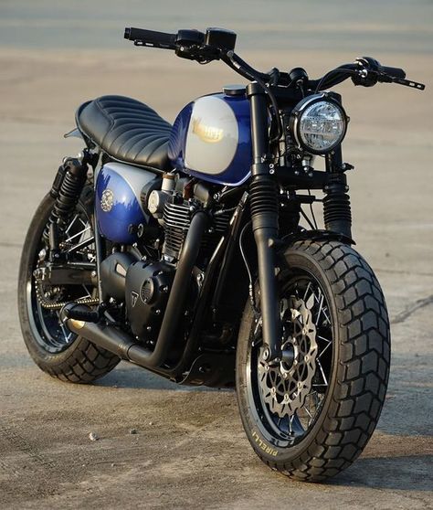 Motorcycle Bobber, Triumph Motorcycle, Triumph Cars, Triumph Bonneville, Triumph Motorcycles, Cafe Racer, Motorcycles, Bike, Cars