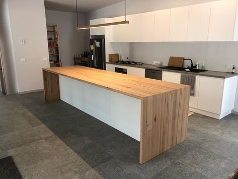 timber kitchen island bench top Timber Bench Top Kitchen, Timber Benchtop Kitchen, Acerage Homes, Wooden Kitchen Bench, Timber Benchtop, Abi Interiors, Kitchen Vibes, Timber Kitchen, Kitchen Island Bench