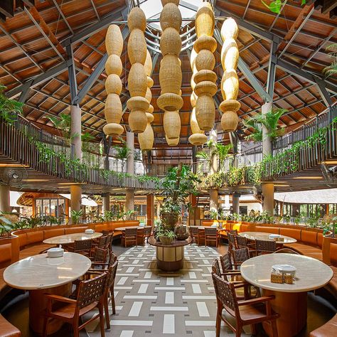 Talaga Sampireun Menteng - #iDArchitecture #iDRestaurant Over the past ten years, Talaga Sampireun has built an empire of restaurants, growing from one to eight outlets. The brand has been associated with delicious Sundanese fare and architecture that takes inspiration from nature. The one located in Menteng, Jakarta, is characterised by red bricks, natural wood, and lush greens for a resort-like ambiance. One of the iconic features of the restaurant is the four-metre high waterfall flowin... Brick Restaurant, Inspiration From Nature, Past Tens, Building An Empire, Red Bricks, Hotel Lobby, The Restaurant, Lush Green, Restaurant Design