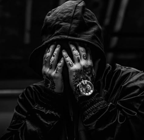 Gangster Profile Pictures, Boy Gang Pictures, Gangsta Love Aesthetic, Man Pp, Anonymous Tattoo, Drill Man, Band Tattoos For Men, Man Pictures, Iphone Wallpaper Cat