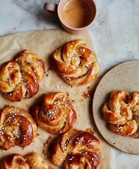 Benjamina Ebuehi’s recipe for spiced apple and rum buns | Baking | The Guardian Cardamom Buns, Spiced Butter, Baking Buns, Buns Recipe, Breads & Buns, Twist Bun, British Bake Off, Great British Bake Off, Spiced Rum