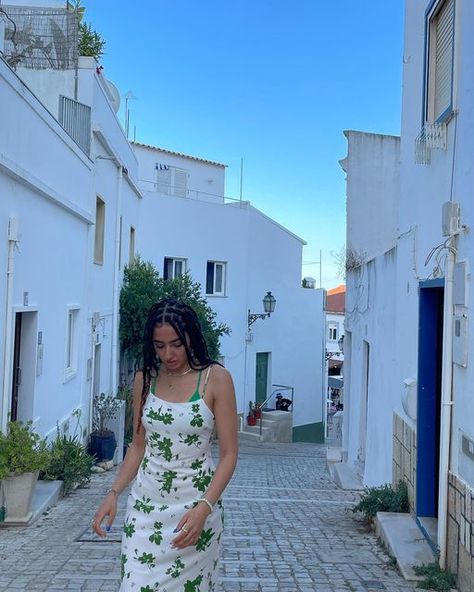 𝐇𝐚𝐭𝐢𝐜𝐞🦋 on Instagram: "sweet n simple 🤍🌿 . . . . . . #albufeira #photos #photodump #portugal #portugal🇵🇹 #travel #travelphotography #oldtown #europe #algarve #outfitbook #outfitbook_ #outfitbookbabe #outfitinspiration #whitedress #flowers #travelblogger #summer #friends #summervibes #summernights #green #whitehouses" Albufeira, Summer Friends, Traditional Wedding Dresses, Algarve Portugal, Portugal Travel, White Houses, Algarve, Summer Nights, Traditional Wedding