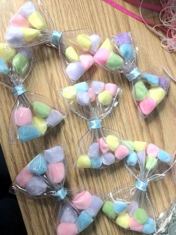 Packaging Ideas For Hair Accessories, Cotton Candy Accessories, Bow Packaging Ideas, Candy Accessories, Spring Wedding Favors, Idee Babyshower, Pastel Party, Diy Bows, French Clip