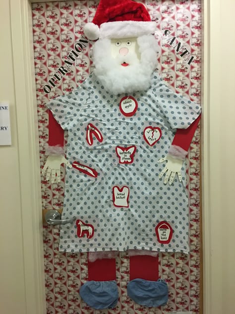 Santa could have on a sports jersey or referee shirt Christmas Door Decorating, Diy Christmas Door Decorations, Door Decorations Classroom Christmas, Holiday Door Decorations, Diy Christmas Door, Christmas Door Decorating Contest, Christmas Classroom Door, School Door Decorations, Christmas Door Decoration