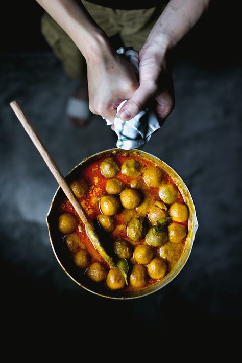 curry-fish-balls-ramen07 Curry Fish Balls, Ramen At Home, Kong Recipes, Curry Fish, Fish Balls, Cantonese Food, Hong Kong Food, Fish Ball, Coconut Milk Curry