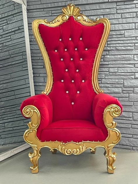 Pink Office Decor, Velvet Sofa Living Room, Royal Chair, Royal Throne, Luxury Mansions Interior, Sofa Design Wood, House Outer Design, Church Furniture, Royal Furniture