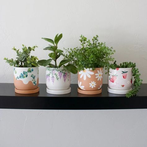 Hand Painted Plant Pots: Spring Collection - Etsy Spring Painted Pots, Hand Painted Plant Pots, Plant Pot Painting, Plant Pot Ideas, Hand Painted Planter, Ipad Screen, Pot Painting, Terra Cotta Pot, Planting Pots