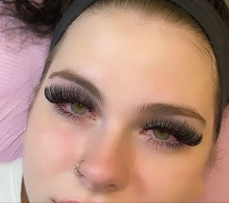 Whisky Eyelash Extensions, Eyebrow Makeup Tips, Eyelash Extensions Styles, Makeup Course, Lash Extensions Styles, Pink Lip Gloss, Eyelash Extentions, Eye Lash Packaging, Brow Lash