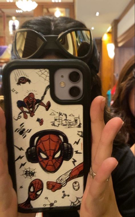 Spiderman Cover, Spiderman Phone Case Diy, Phone Case Ideas Aesthetic, Spiderman Phone Case, Spiderman Gifts, Diy Phone Case Design, Aesthetic Objects, Phone Photo Editing, Spaider Man