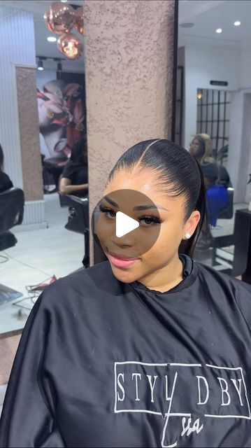 High Ponytail Middle Part, Center Part Ponytail, Sleek Middle Part Ponytail, Middle Part High Ponytail, Middle Part Ponytail Black Women, Hair Styles For Wedding Guests, Frontal Ponytail Hairstyles, Middle Part Ponytail, Frontal Ponytail