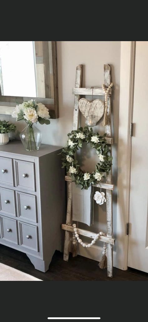 Shabby Chic Ladder Ideas, Ladder With Baskets Decor, Valentine Ladder Decor, Decorated Ladders Ideas, Decorating Ladders Ideas, Wood Crate Decor Ideas, Rustic Ladder Decor Living Room, Ladders For Decoration Farmhouse Decor, Fall Blanket Ladder Decor