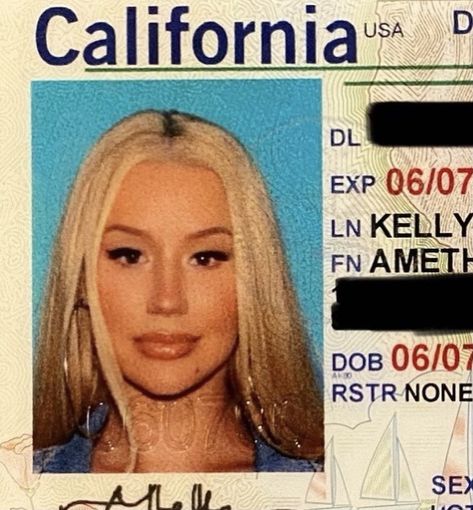 Permit Picture Ideas, Pretty Id Card Picture, Corinna Kopf, Id Photos, Passport Pictures, Rhinestone Makeup, Headshot Poses, Chantel Jeffries, Yearbook Photos