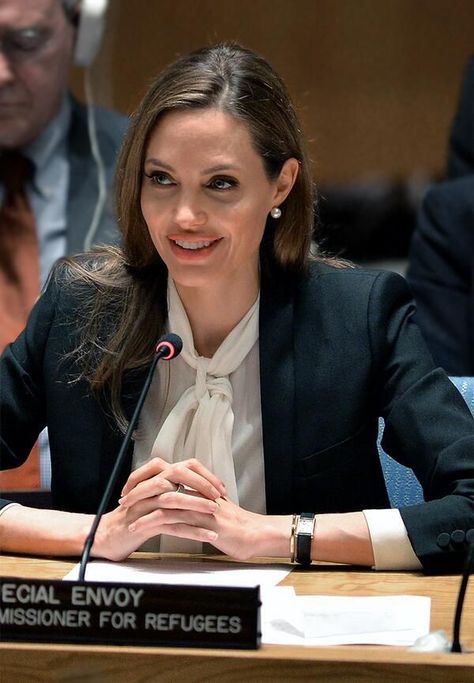 Diplomat Woman Aesthetic, Women Diplomats, Diplomatic Woman, Unicef Aesthetic, Politician Woman, Diplomat Career Aesthetic, Diplomatic Aesthetic, Diplomacy Aesthetic, Politician Aesthetic