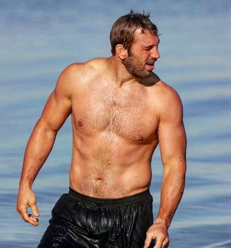 #BearWeek365 Chris Robshaw, Body Man, Scottish Rugby, Rugby Club, Australian Football, England Rugby, Rugby Men, Rugby Union, Rugby Players