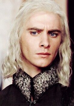 Violet eyes and silver hair Xenophilius Lovegood Fan Cast, Lucius Malfoy Young, Harry Lloyd, Rabastan Lestrange, Viserys Targaryen, Walburga Black, Jason Isaacs, Lucius Malfoy, Gra O Tron