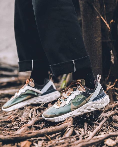 Undercover x Nike React Element 87 Shoe Photography, Nike React Element 87, Shoe Basket, Jun Takahashi, Shoes Photography, Baskets Nike, Sneakers Addict, Shoe Company, Nike React