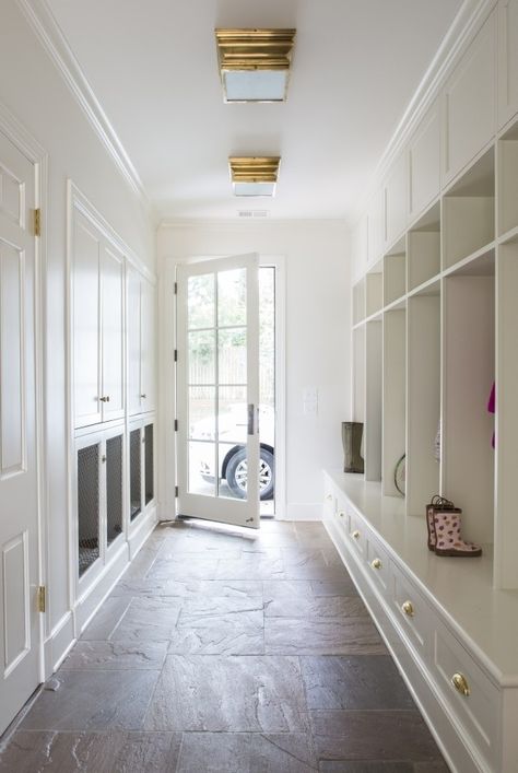 Mudroom with kennels Mudroom Floors Ideas, Small Side Entryway Ideas, Mudroom Doors Exterior, Mudroom In Laundry Room, Mudroom Layout Ideas, Mudroom Cabinet Design, Entry From Garage, Dog Mudroom Ideas, Classic Mudroom