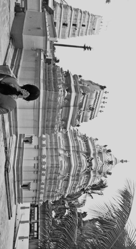 Temple Girl Aesthetic, Telugu Ammai Aesthetic, Telugu Aesthetic, Aesthetic Temple, Temple Aesthetic, South Indian Temple, Aesthetic Black And White, Lord Wallpapers, Shiva Lord