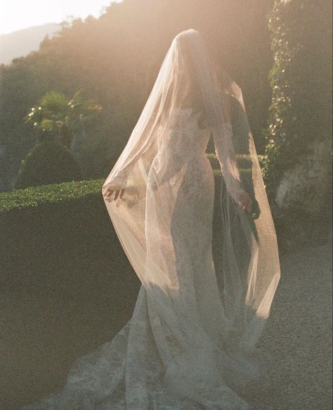 Lauren Burke Wedding, High Fashion Wedding, Vogue Wedding, Have Courage And Be Kind, Photography Styles, Wedding Mood Board, Wedding Mood, Dreamy Wedding, Wedding Film