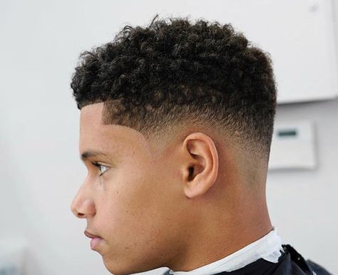 Haircut For Afro Hair Men, Mixed Guy Haircut, Black Guys Haircut, Short Men Haircut Fade, Drop Fade Haircut Black Men, Men’s Hairstyles, Haircut For Men Fade, Black Fade Haircut, Afro Haircuts