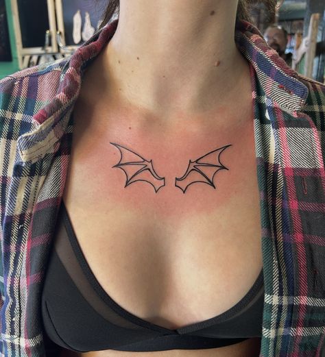 Simple Bat Wings Tattoo, Bat Tattoo On Shoulder, Bat Wings Chest Tattoo, Bat Wing Tattoo Knee, Aesthetic Bat Tattoo, Underbust Bat Tattoo, Bat Wing Chest Tattoo, Small Bat Wings Tattoo, Bat Wings Tattoo Knee