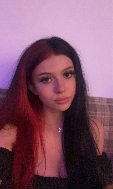 Split Black And Red Hair, Long Hair Split Dye, Red And Brown Hair Split, Split Dyed Hair Black And Red, Subtle Split Dyed Hair, Alt Split Dye, Half Ginger Half Black Hair, Black And Pink Split Dye, Red And Brown Split Dye