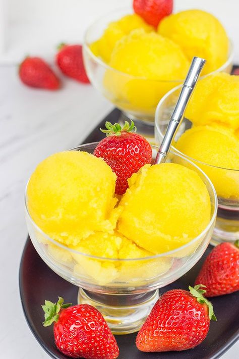 Fruit Sorbet Recipe, Passion Fruit Sorbet, Mango Frozen Yogurt, Fmd Recipes, Sorbet Is, Passionfruit Recipes, Tropical Desserts, Fruit Sorbet, Dairy Free Treats