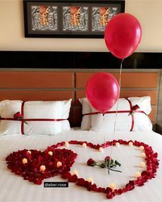 Valentine Bedroom Decor, Valentines Bedroom, Romantic Bedroom Design, Romantic Room Surprise, Romantic Dinner Decoration, Romantic Room Decoration, Wedding Bedroom, Wedding Room Decorations, Romantic Bedroom Decor