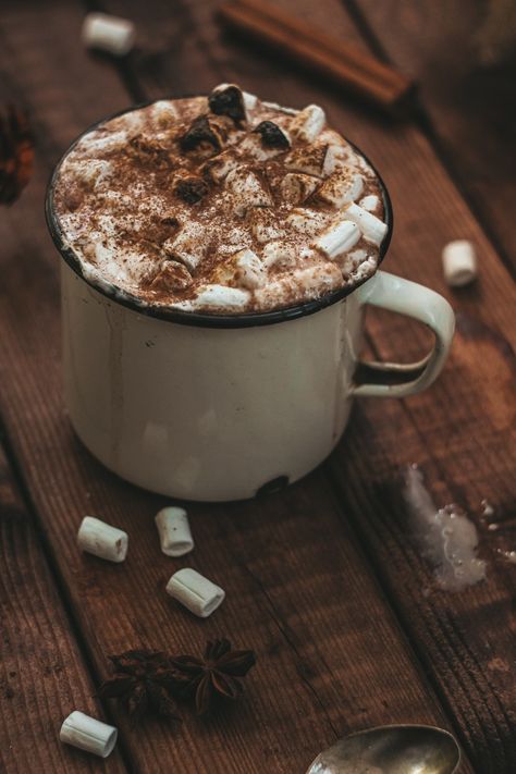 Hot Choc Aesthetic, Hot Cocoa Pictures, Hot Chocolate Aesthetic Cozy, Hot Cocoa Aesthetic, Cocoa Aesthetic, Hot Chocolate Pictures, Hot Chocolate Aesthetic, Autumn Journal, Cocoa Drink