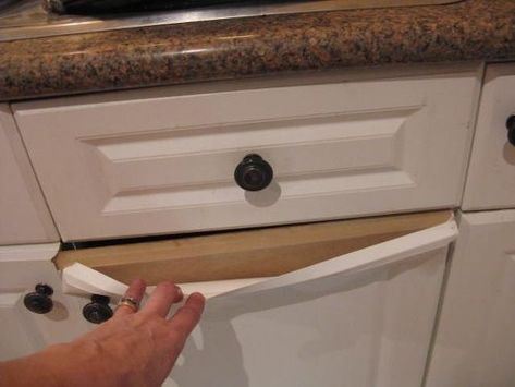 The laminate is barely staying on Painting Laminate Kitchen Cabinets, Painting Laminate Cabinets, How To Paint Laminate, Laminate Kitchen Cabinets, Painting Laminate, Laminate Cabinets, Mdf Cabinets, Laminate Kitchen, Paint Kitchen