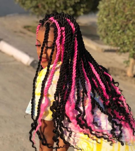 Black With Pink Classy Twist Braids Pink And Black Twists, Pink And Black Hair Braids, Pink Twists, Long Twist Braids, Event Hairstyles, Pink And Black Hair, Senegalese Twist Braids, Thick Braid, Braid Inspiration