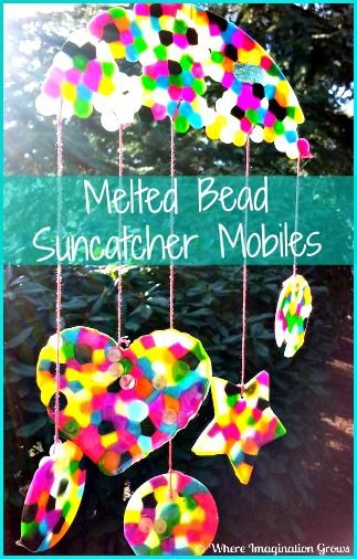 DIY Melted Bead Suncatcher Mobile craft for kids from Where Imagination Grows Melted Bead Suncatcher, Spring Kids Art, Melted Pony Beads, Bead Suncatcher, Spring Toddler Crafts, Spring Flower Crafts, Mobiles For Kids, Mobile Craft, Fun Summer Crafts